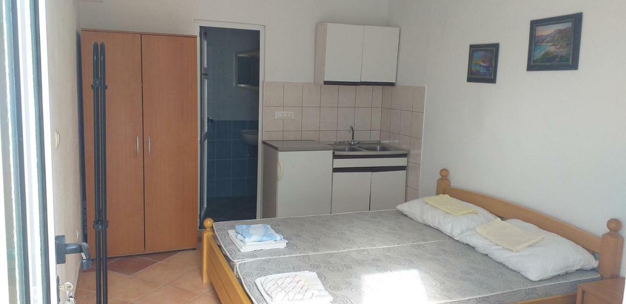 Studio Apartmani Sehic Krvavica Kültér fotó